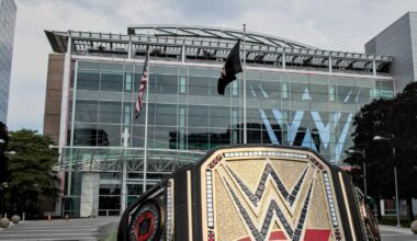 WWE Raw and SmackDown Holiday Tour Coming to Tampa | NewsRadio WFLA