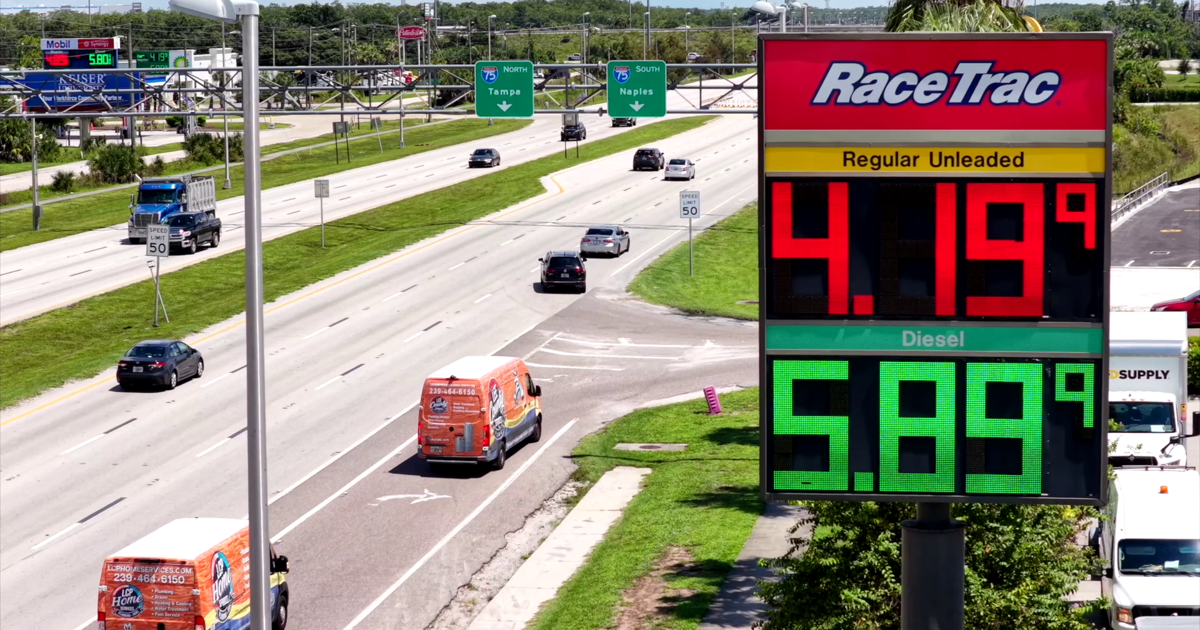 Gas prices surge overnight in Fort Myers, drivers scramble for savings | Lee County