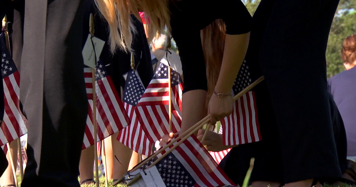 Cape Coral honors 9/11 victims 25 years later with 2,977 flags | Lee County