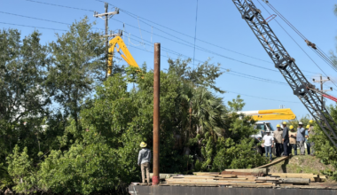 Barge crane hits power lines in Cape Coral | Lee County