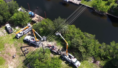 Cape Coral crane hits power lines, knocks out power to 2,000 homes | Lee County