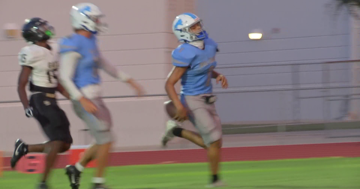 Golden Gate Titans edge Ida Baker Bulldogs 35-33 in Cape Coral thriller | Friday Night Wink