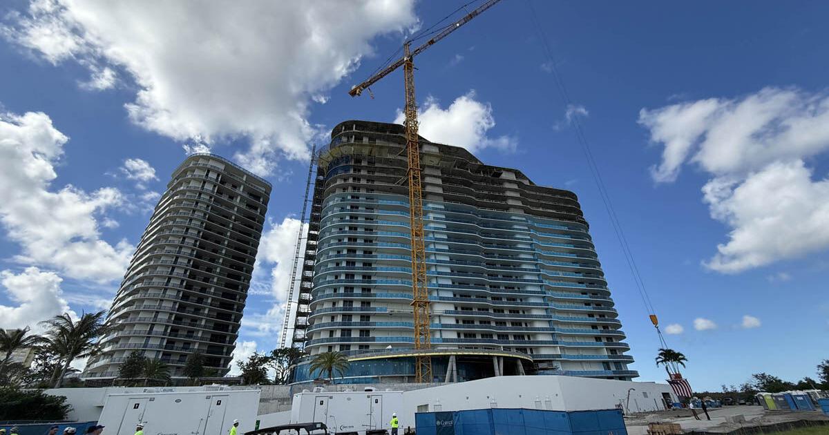 Ritz-Carlton Estero Bay tops off second luxury tower | Development