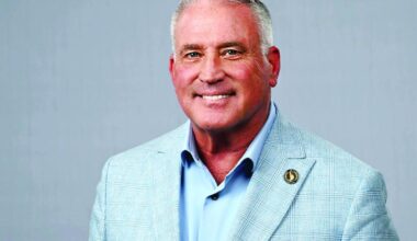 City commission votes 4-1 to renewal city clerk’s contract | St. Lucie County