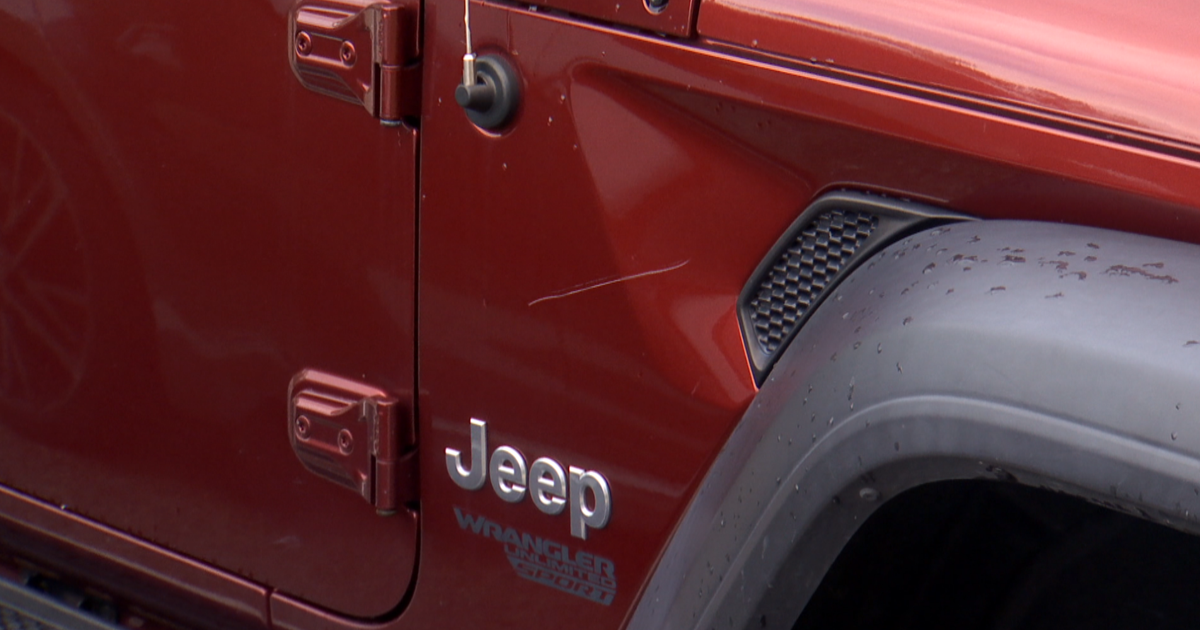 Several FGCU students' cars keyed in North Lake Village parking lots | Lee County