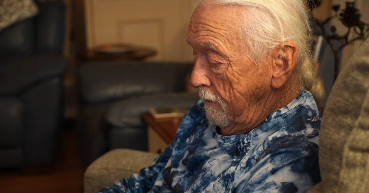 Fort Myers man nearly loses leg to flesh-eating bacteria after fishing | Lee County