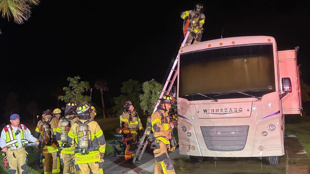 Cape Coral firefighters extinguish motorhome fire on Cruiser Cove Circle