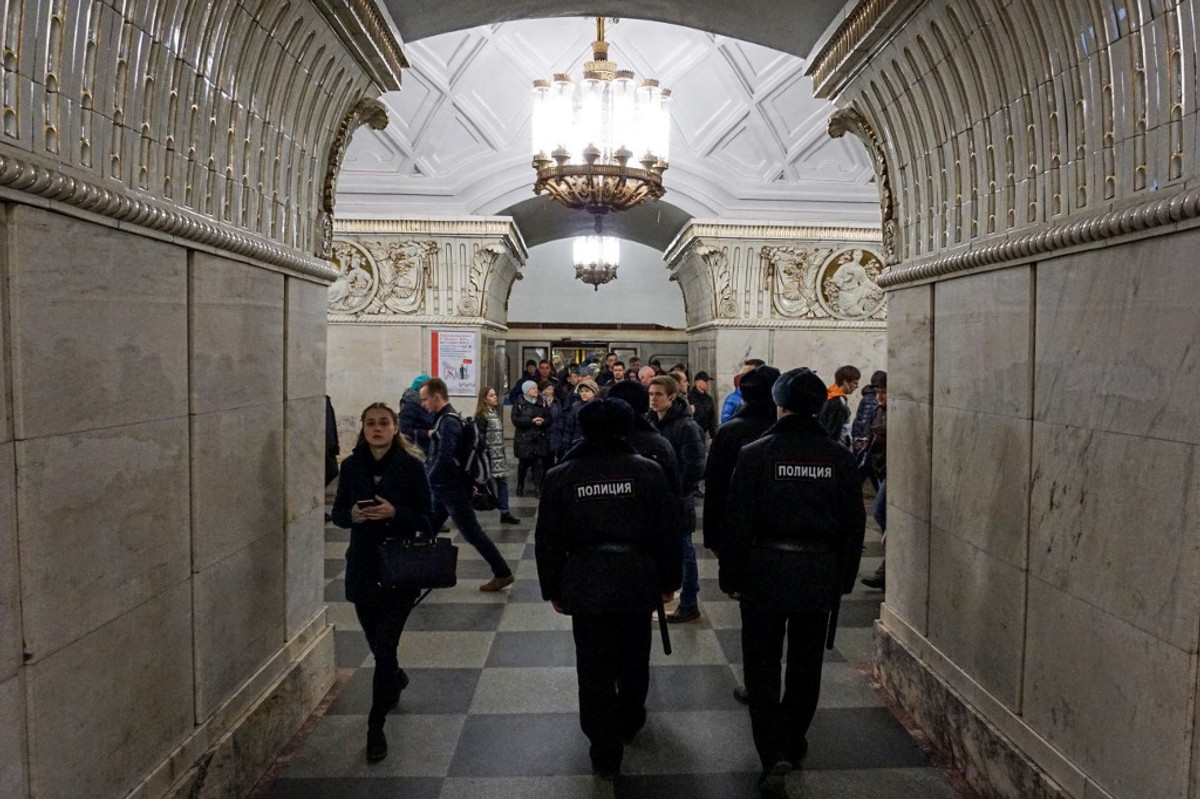 St. Petersburg Metro Prepares 9 Stations as Civil Defense Shelters