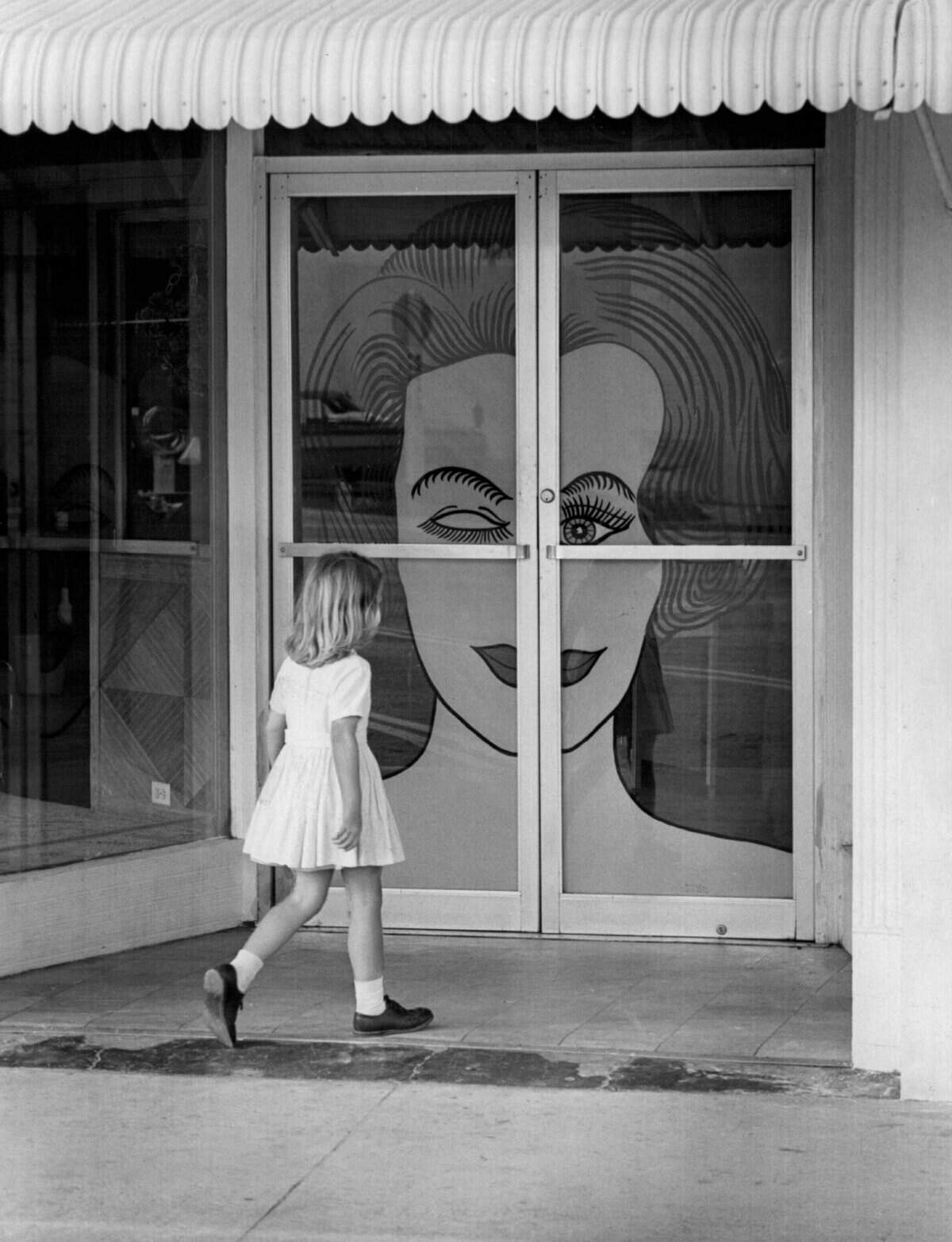 The front door of the Man Trap beauty salon in Miami Shores.