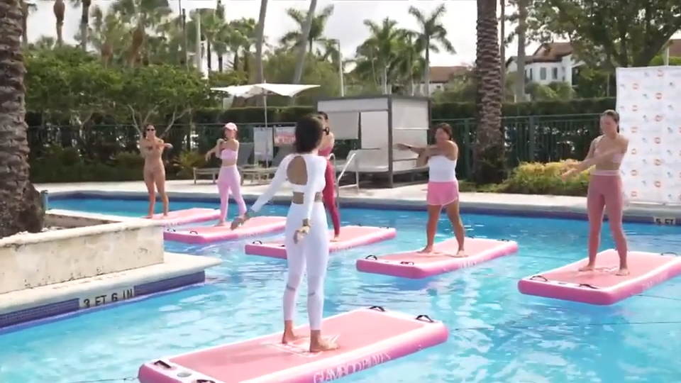 Floating Pilates studio hosts unique classes at outdoor pool in Doral - WSVN 7News | Miami News, Weather, Sports