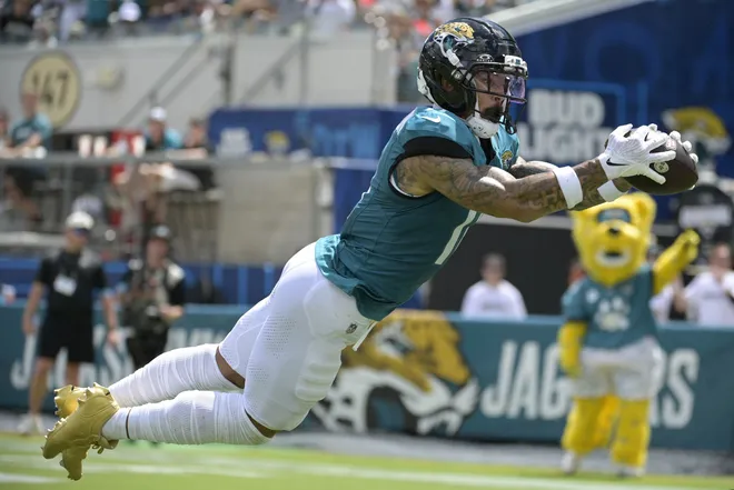 Sep 13, 2026; Jacksonville, Florida, USA; Jacksonville Jaguars wide receiver Parker Washington (11) scores a touchdown in the first quarter against the Cleveland Browns at EverBank Stadium. Mandatory Credit: Melina Myers-Imagn Images