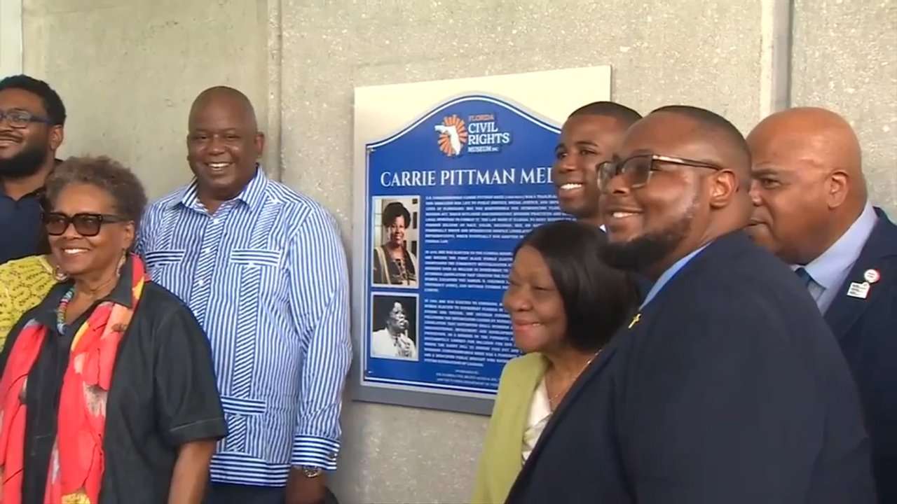 Local and state officials gather at placard unveiling ceremony honoring late US Rep. Carrie Meek - WSVN 7News | Miami News, Weather, Sports
