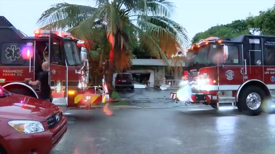 Fire crews extinguish flames inside Margate home, cause unknown - WSVN 7News | Miami News, Weather, Sports