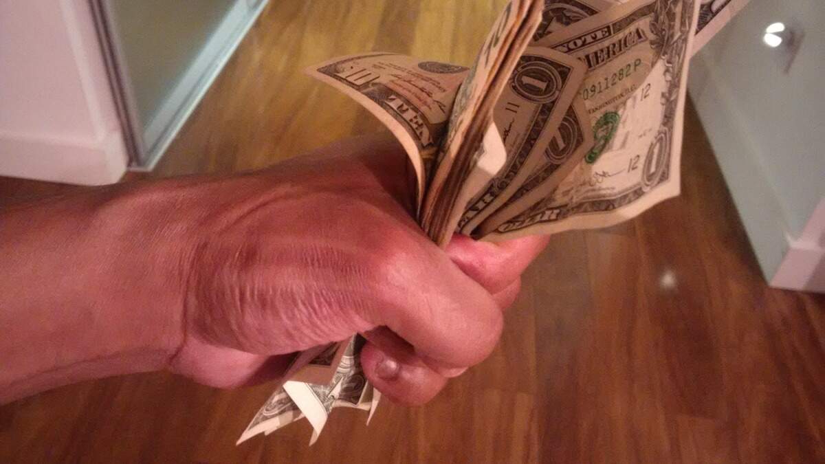 Labor: Florida restaurant owed workers $732,000 in back pay