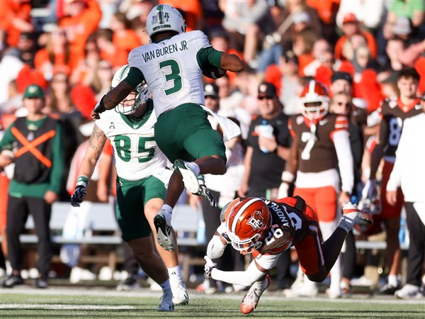 Photo Gallery: Bowling Green vs. South Florida football