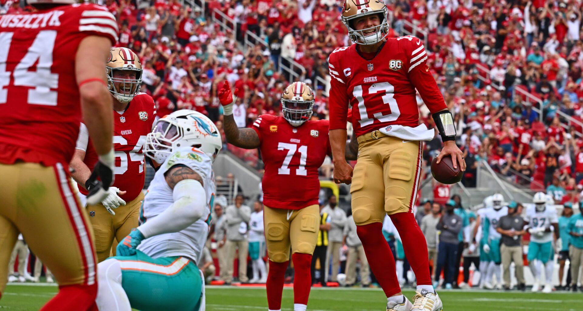 Photos: San Francisco 49ers rout Miami Dolphins 35-13 in home opener