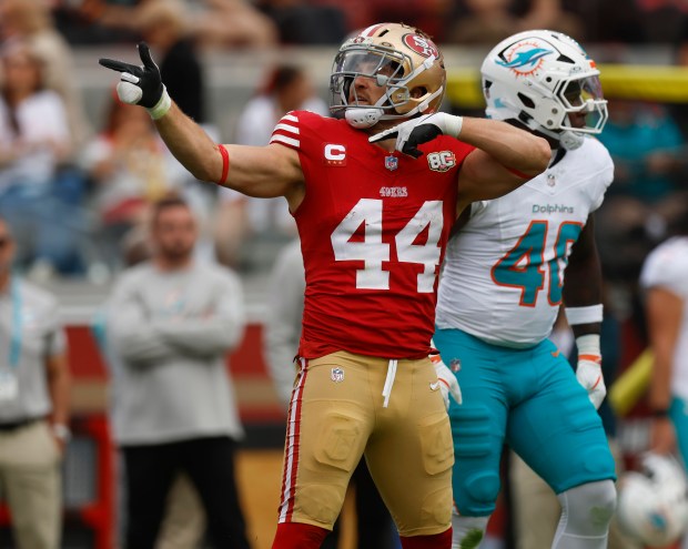 San Francisco 49ers' Kyle Juszczyk (44) celebrates his first down catch against the Miami Dolphins in the third quarter at Levi's Stadium in Santa Clara, Calif., on Sunday, Sept. 20, 2026. (Nhat V. Meyer/Bay Area News Group)
