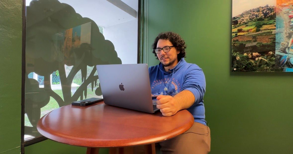 Bay area DACA recipient leads immigrant rights workshop