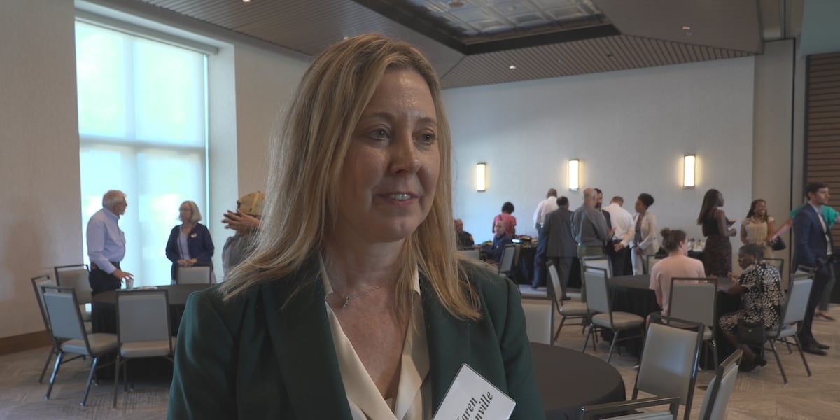 Tallahassee commission names new city manager