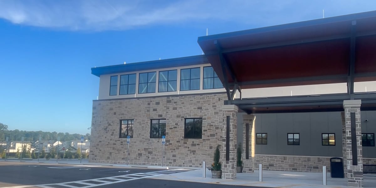Tallahassee opens second senior center to expand programs for older adults