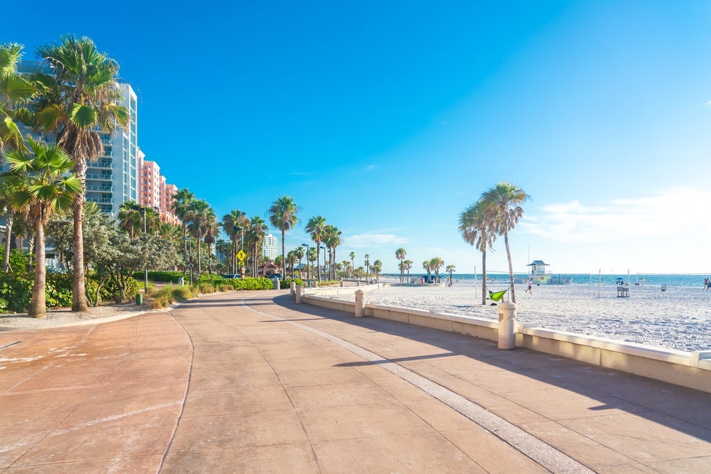 Rising Parking Costs Force Beachgoers To Rethink Coastal Visits in Pinellas County