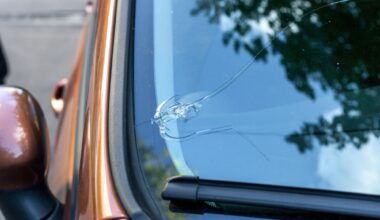 Florida Auto Glass Scam: 'Free' Windshield Replacements Could Raise Insurance Rates