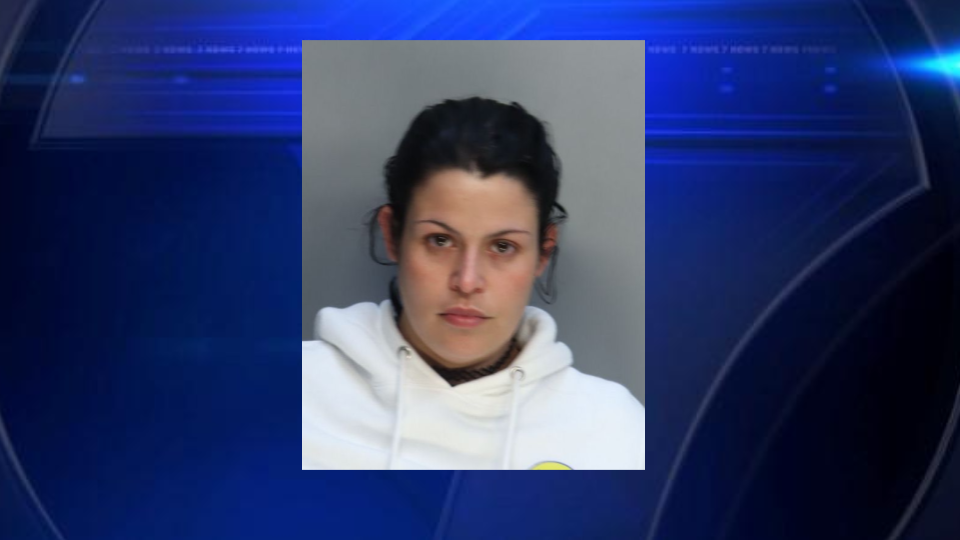Hialeah mother arrested after 10-year-old daughter reports being burned as punishment - WSVN 7News | Miami News, Weather, Sports