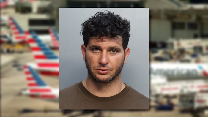 Man flying to Cuba tells AA gate agent at MIA: No lithium batteries, ‘but I have a bomb,’ cops say