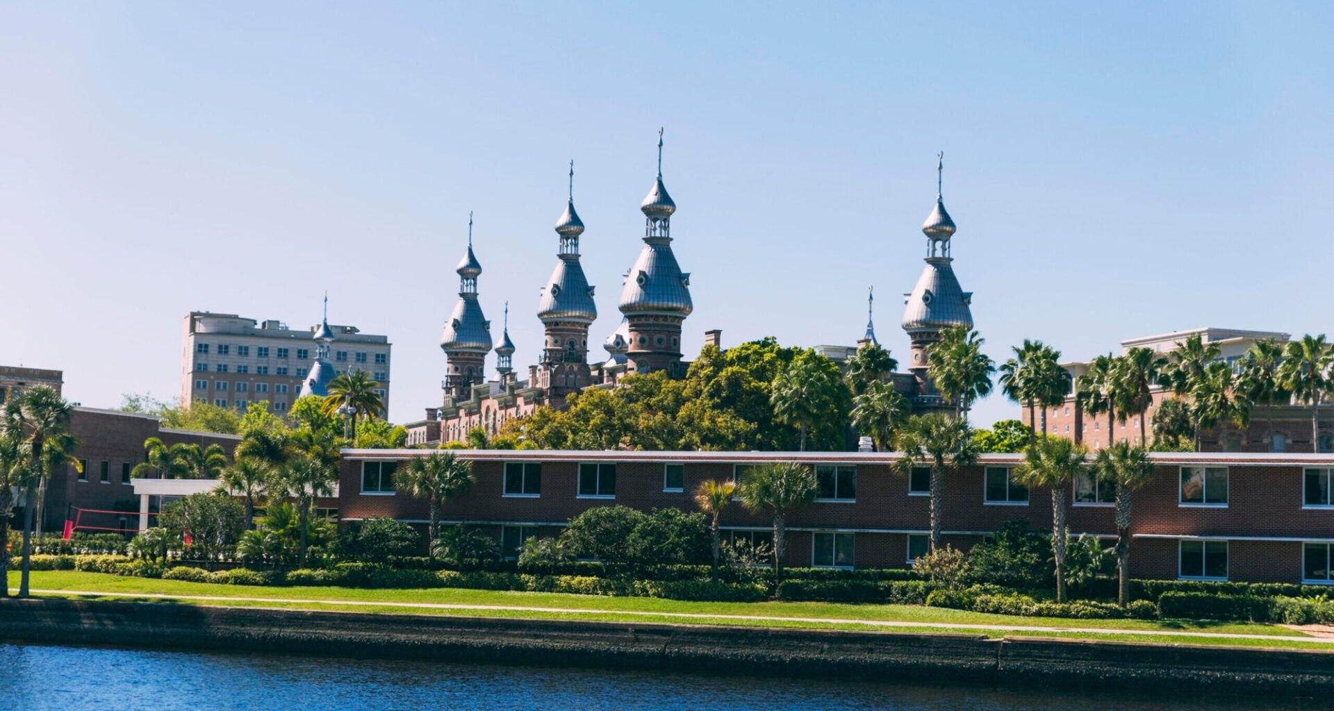 UTampa Introduces AI Course To Boost Student Digital Literacy and Workforce Readiness