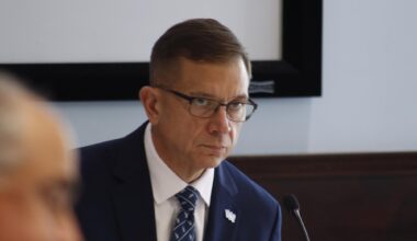 Trustees vote 10-2 to name Michael Shannon UNF’s next president