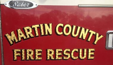 Man injured in lightning strike on boat near Sandsprit Park in Stuart