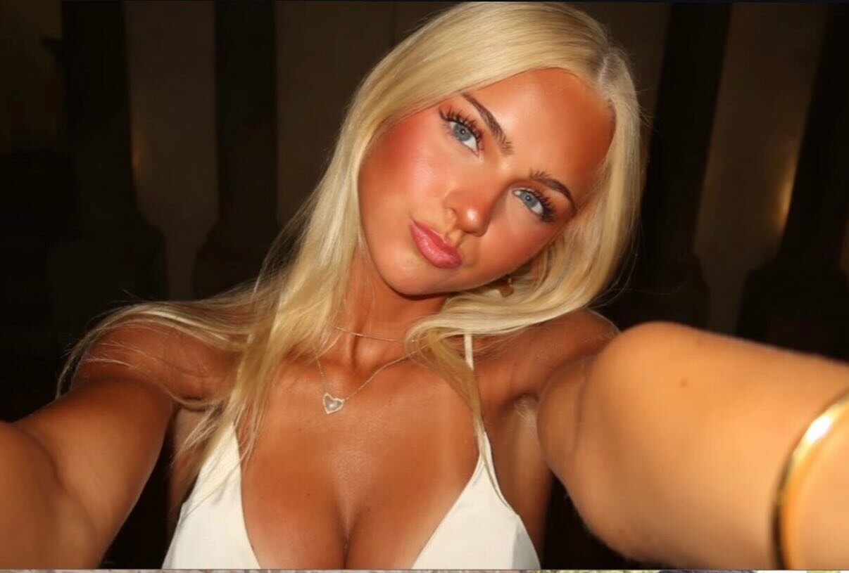 Peyton Blomquist, Florida football fan