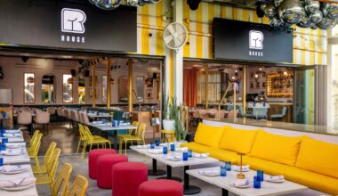 R House Wynwood Starts National Cheeseburger Day Early with BOGO Burgers Sept. 16-18