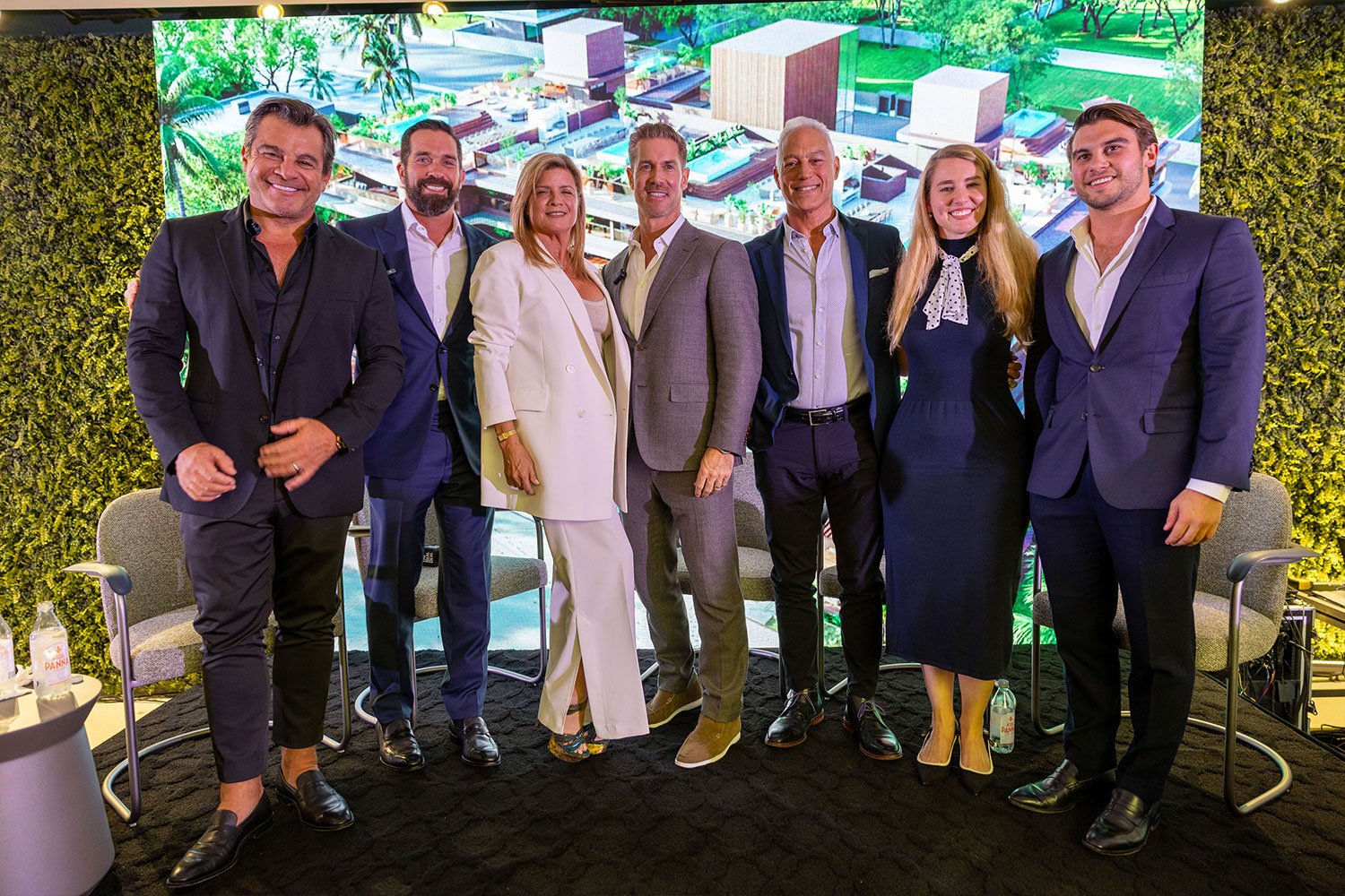 Artefacto CEO Paulo Bacchi, ONE | Sotheby’s International Realty Broker Associate Julian Johnston, Luxe Living Realty Founder & Principal Broker Dora Puig, David Siddons Group CEO and Founder David Siddons, Berkshire Hathaway HomeServices EWM Realty Senior Vice President Nelson Gonzalez, The Real Deal’s Hannah Kramer and Pietro Bacchi 