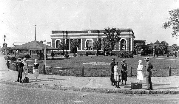 Tampa Union Station as it stood in 1947. (Friends of Tampa Union Station)