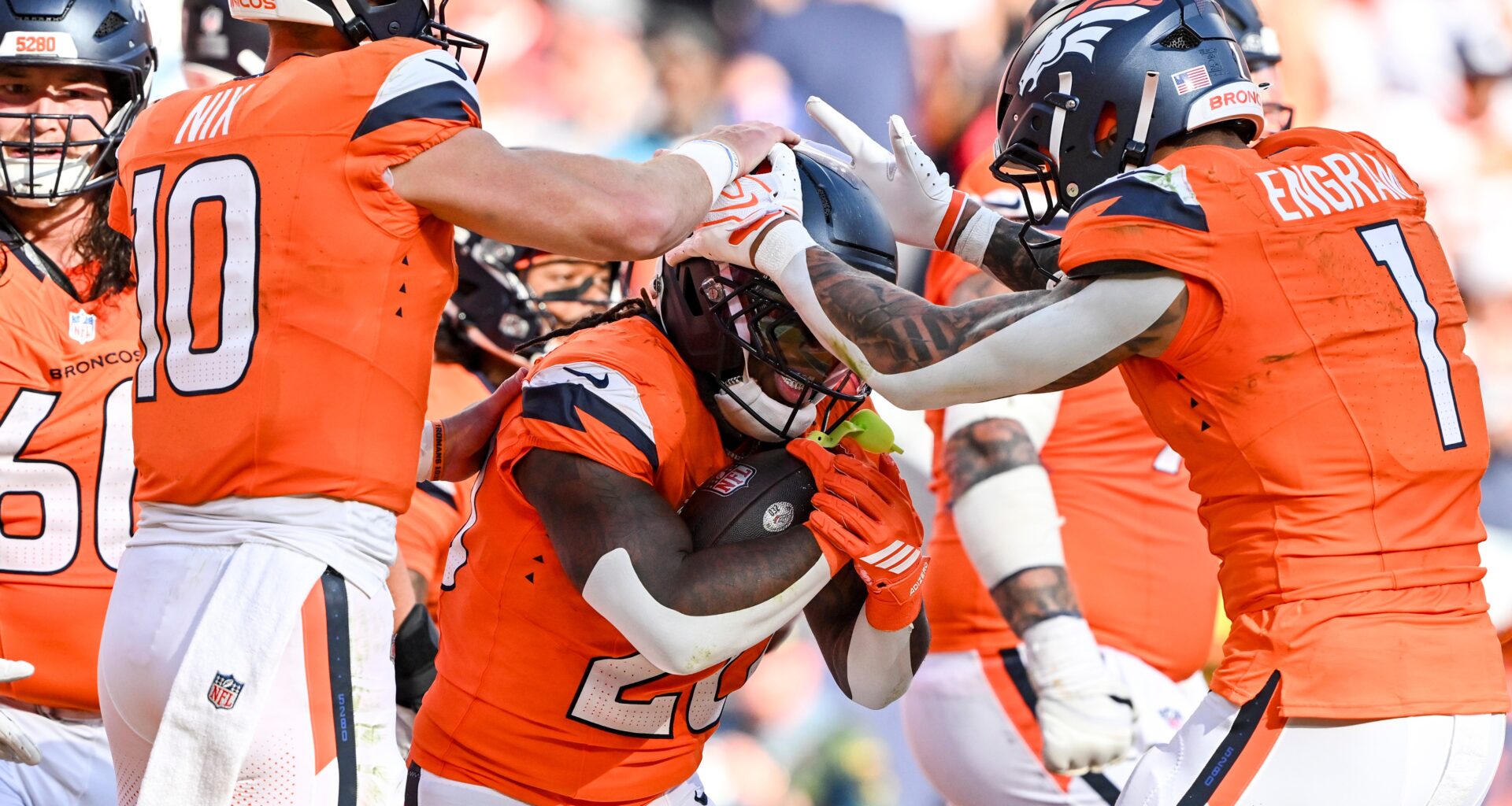 Denver Broncos' defense delivers against Jaguars in 20-13 win
