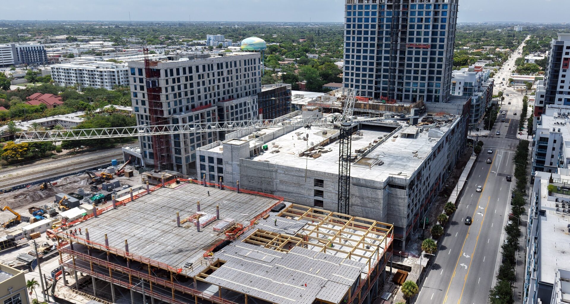Fort Lauderdale’s T3 FAT Village gets first commercial tenants: A Fortune 500 logistics company and a design firm – Sun Sentinel