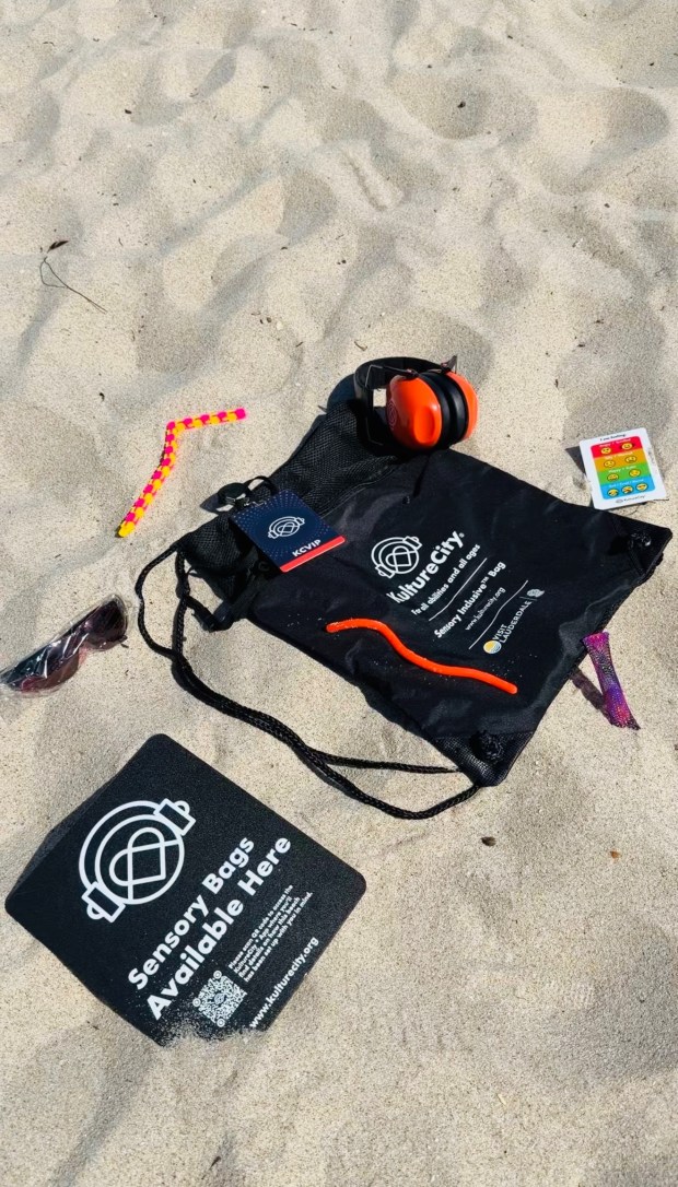 The sensory bags include noise-canceling headphones, fidget tools, verbal cue cards, feeling thermometer cards and strobe-reduction sunglasses.(Visit Lauderdale/Courtesy)