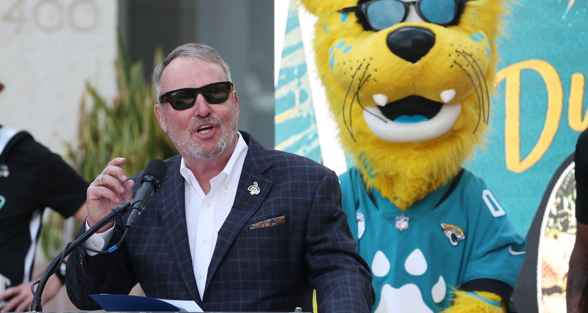 Mayor proclaims Orlando is a Jaguars town