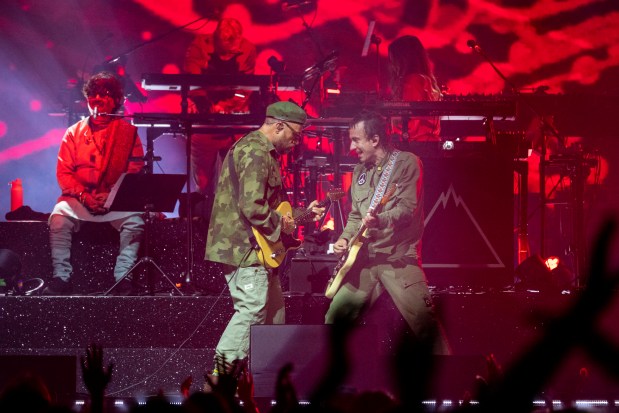 Gorillaz frontman Damon Albarn performs with guitarist Jeff Wootton at Kia Center in Orlando to kick off the U.S. leg of "The Mountain" tour on Sept. 17, 2026. (Patrick Connolly/Orlando Sentinel)