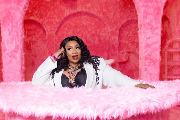 Evoto Ms. Pat is coming to Orlando on her "Hot and Flashy" tour, performing in Steinmetz Hall on Oct. 5. (Fif Wilson/Courtesy of Loshak PR)