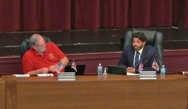 Insults fly at Tarpon Springs commission meeting