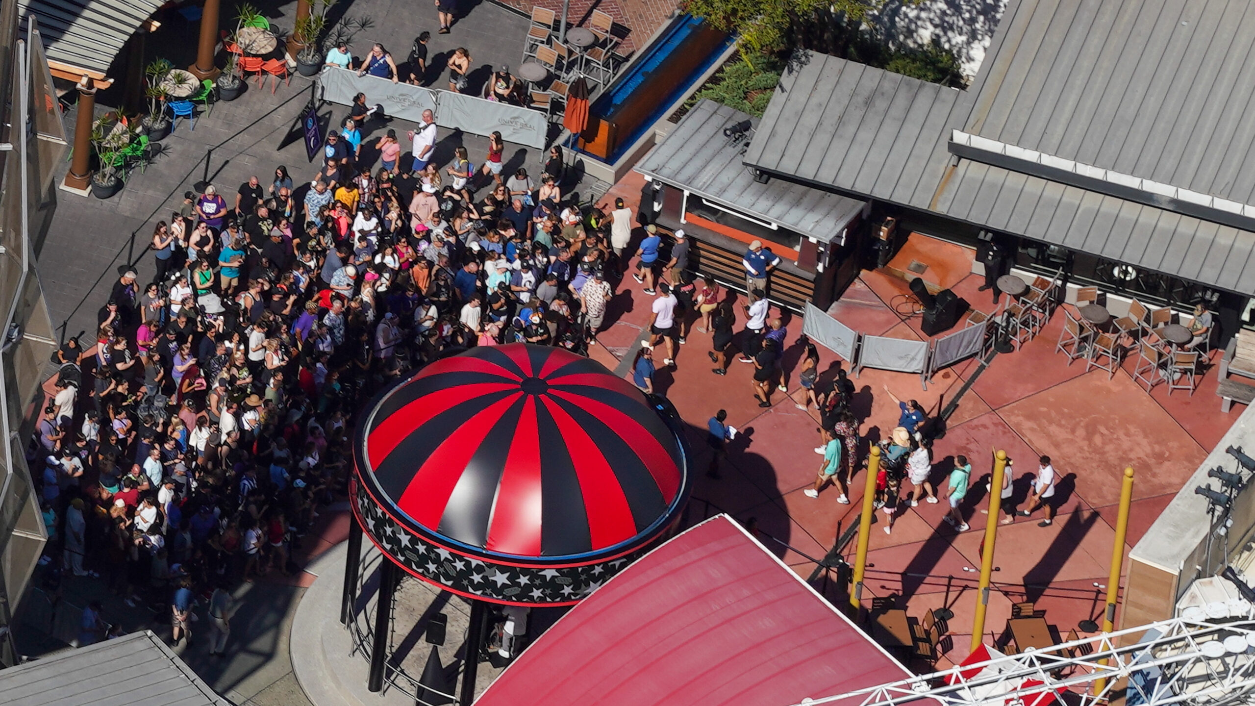 Joey Fatone has gone from performing at Universal Studios Florida to opening his very own restaurant at Universal CityWalk.