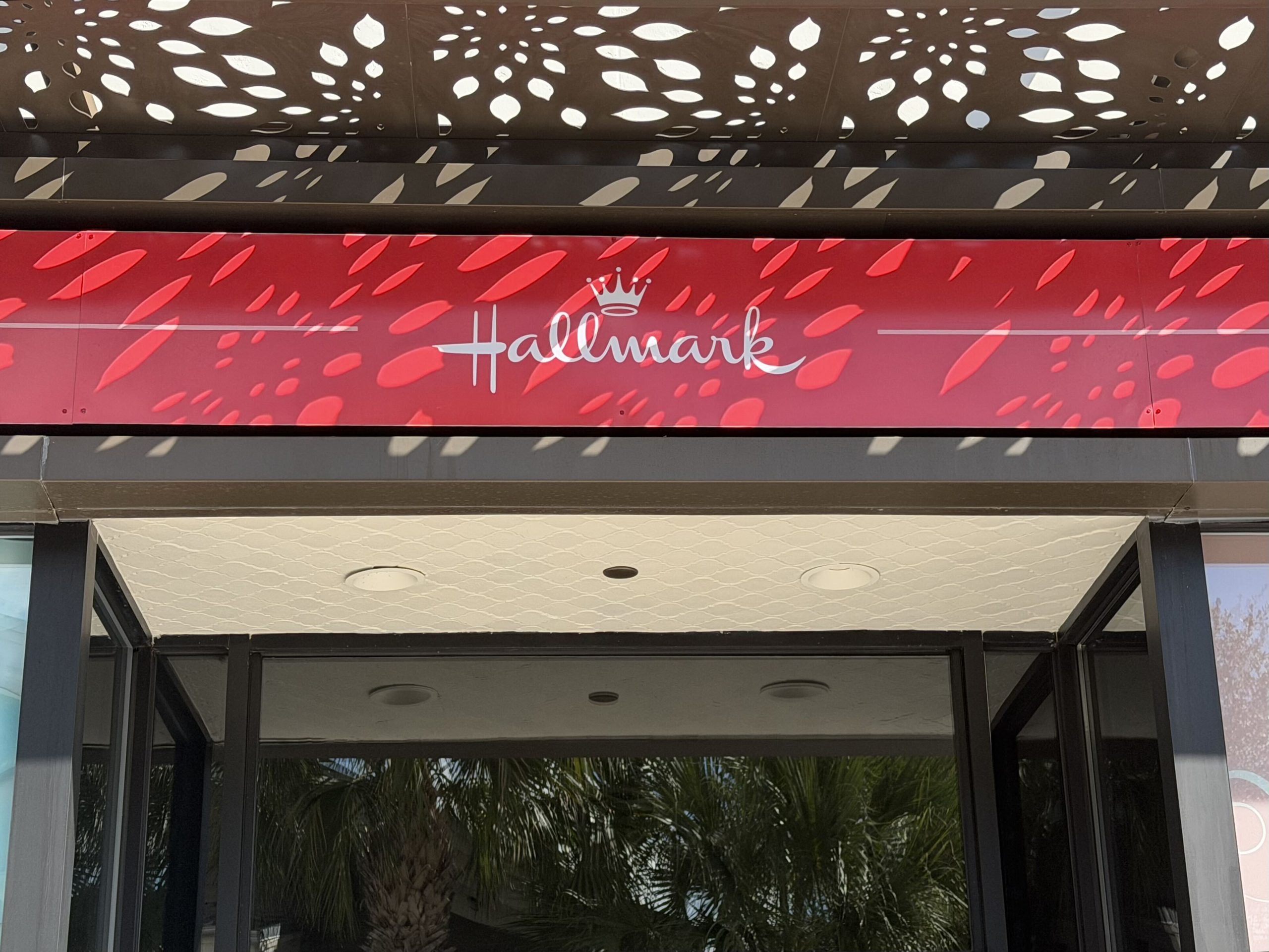 Signage Added to the Hallmark Holiday Pop-Up in Disney Springs