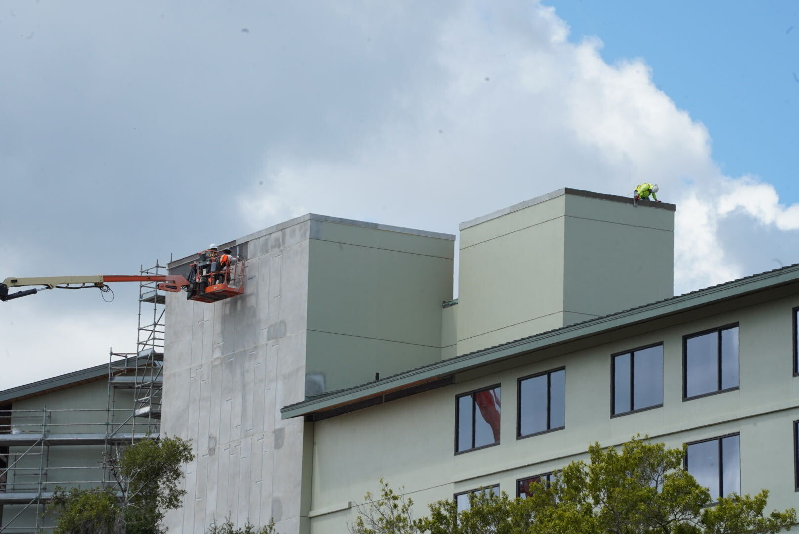 Disney’s Lakeshore Lodge continues to take shape along Bay Lake between Disney’s Wilderness Lodge and Disney’s Fort Wilderness Resort & Campground.