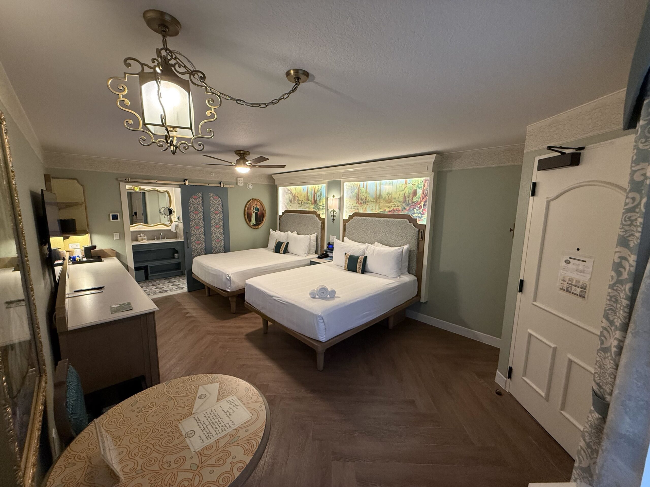 PHOTOS, VIDEO: Tour the Redesigned Royal Guest Room at Disney’s Port Orleans Resort – Riverside