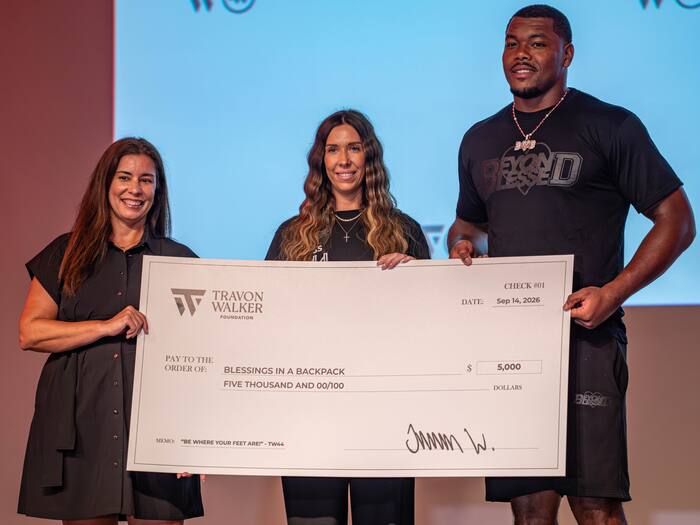 Opportunity to give back remains a motivation for Jags edge Travon Walker