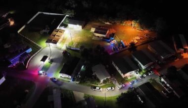 Deputies respond to scenes at North Fort Myers home, Lee County animal hospital