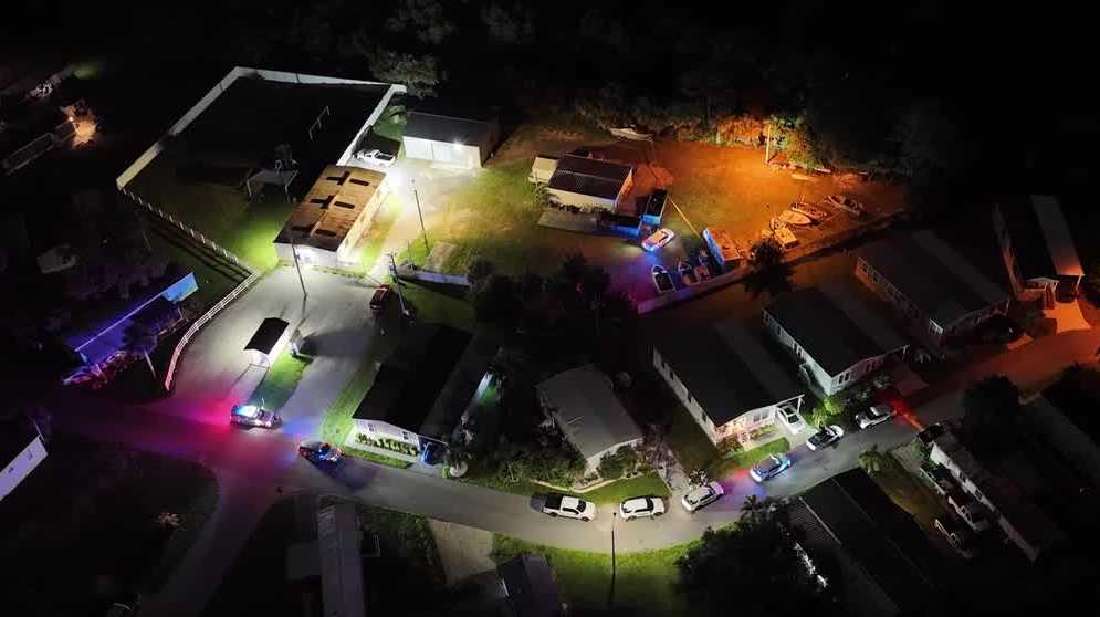 Deputies respond to scenes at North Fort Myers home, Lee County animal hospital