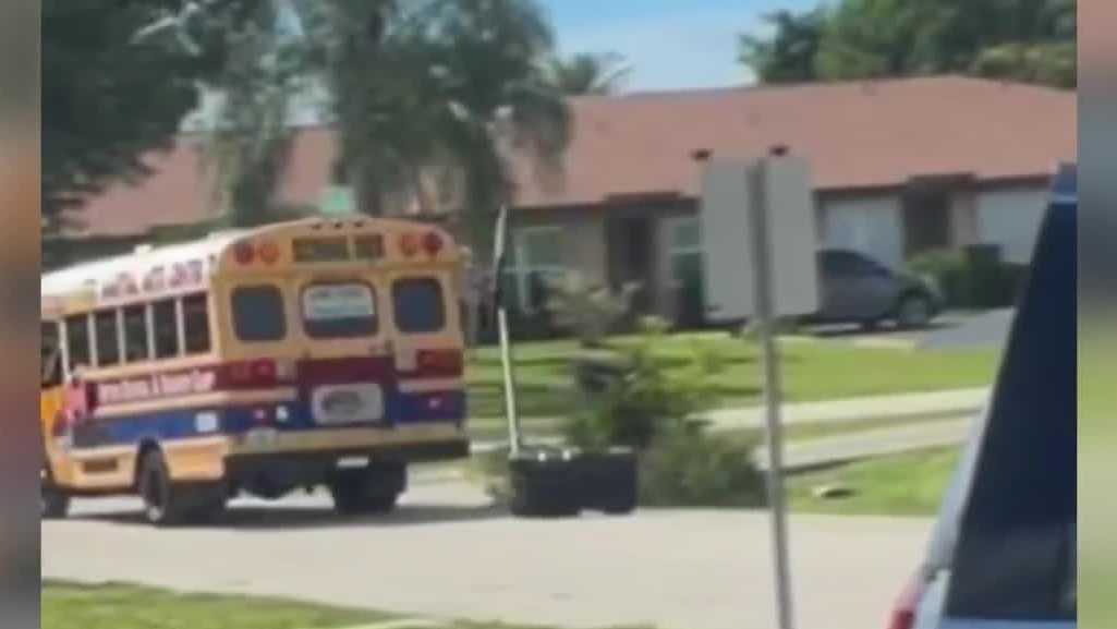 Video shows bus dragging basketball hoop down Florida street